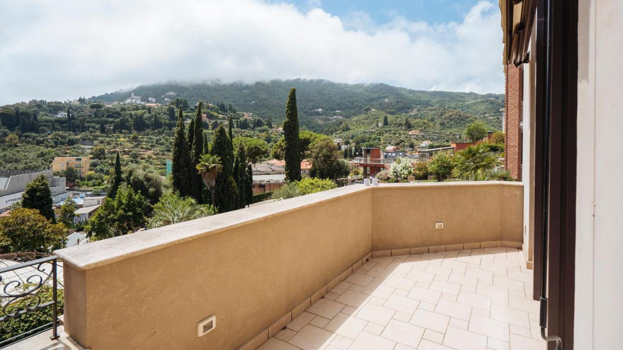 Parco Villa Fiske 2 Alassio Exterior photo
